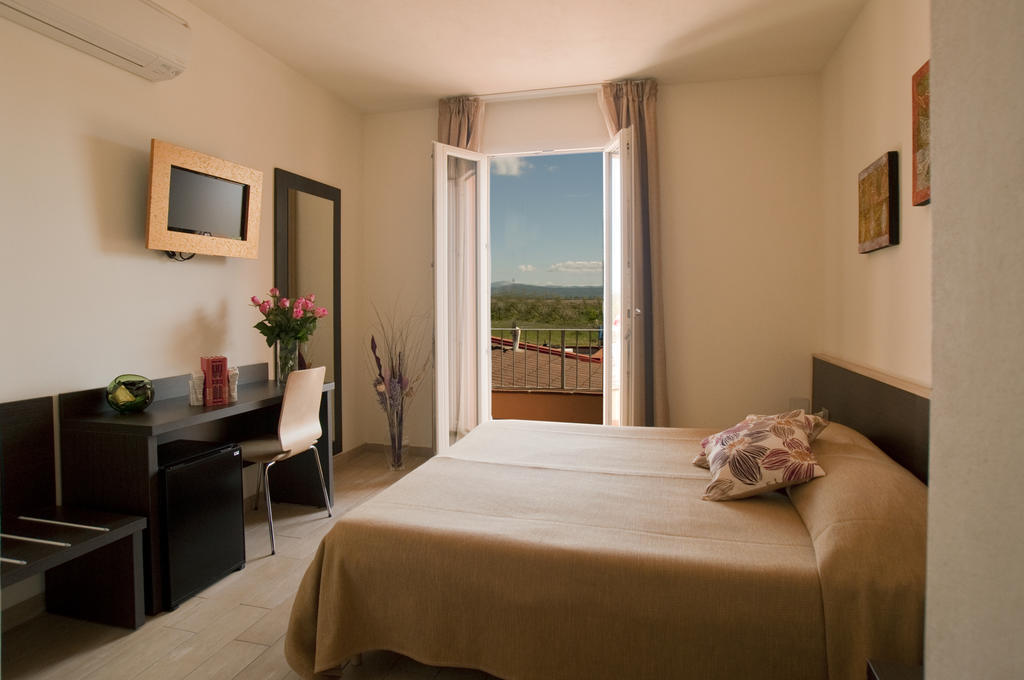 Il Puntone Vecchio Hotel Puntone di Scarlino Bagian luar foto